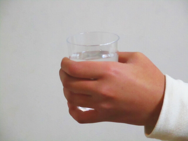 水